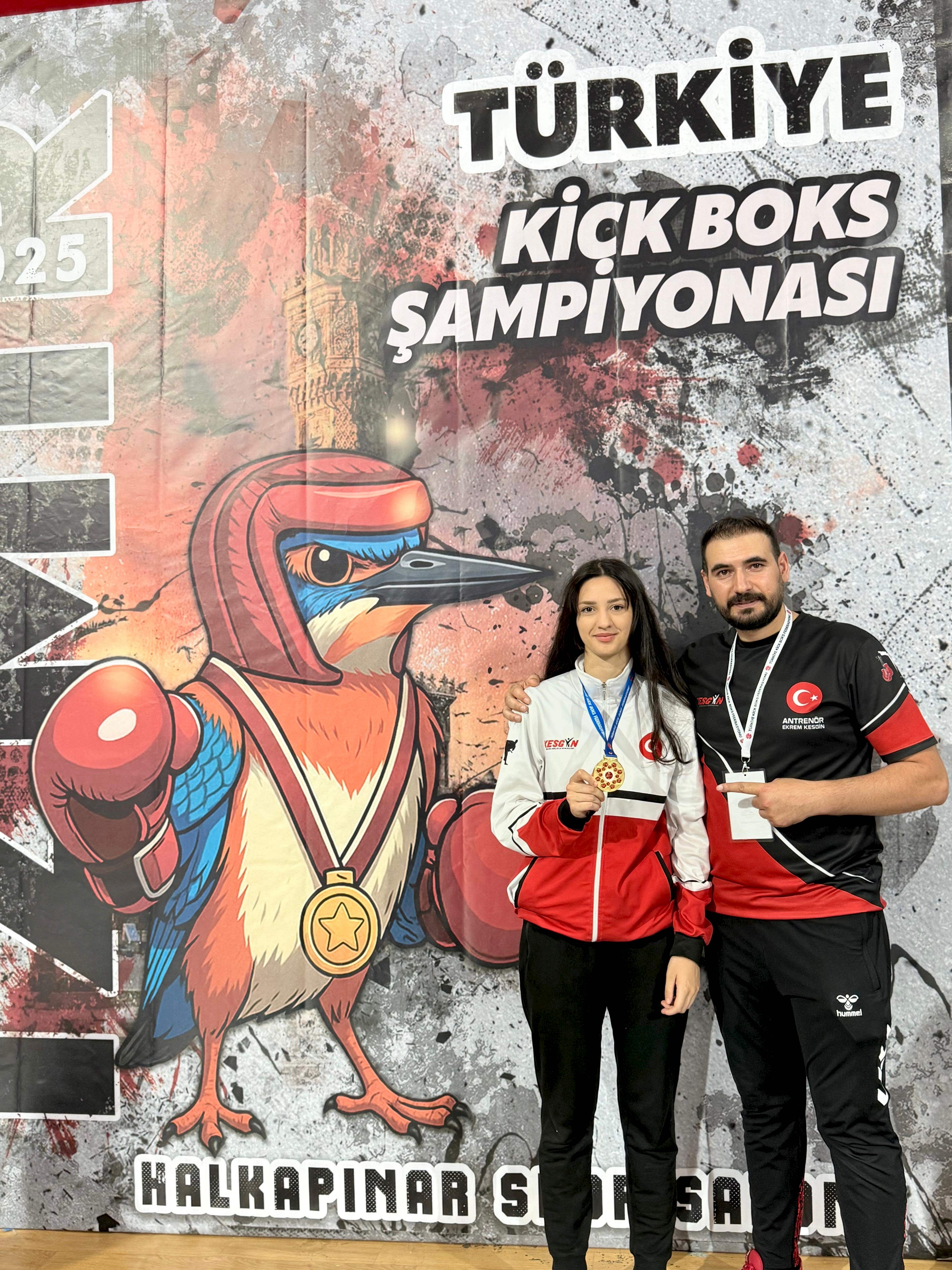 2025 YILI (01-12 TEMMUZ) İZMİR NİSA BÜKÜLMEZ (MİLLİ SPORCU)  	TÜRKİYE ŞAMPİYONU POİNT FIGHTİNG 1.Sİ