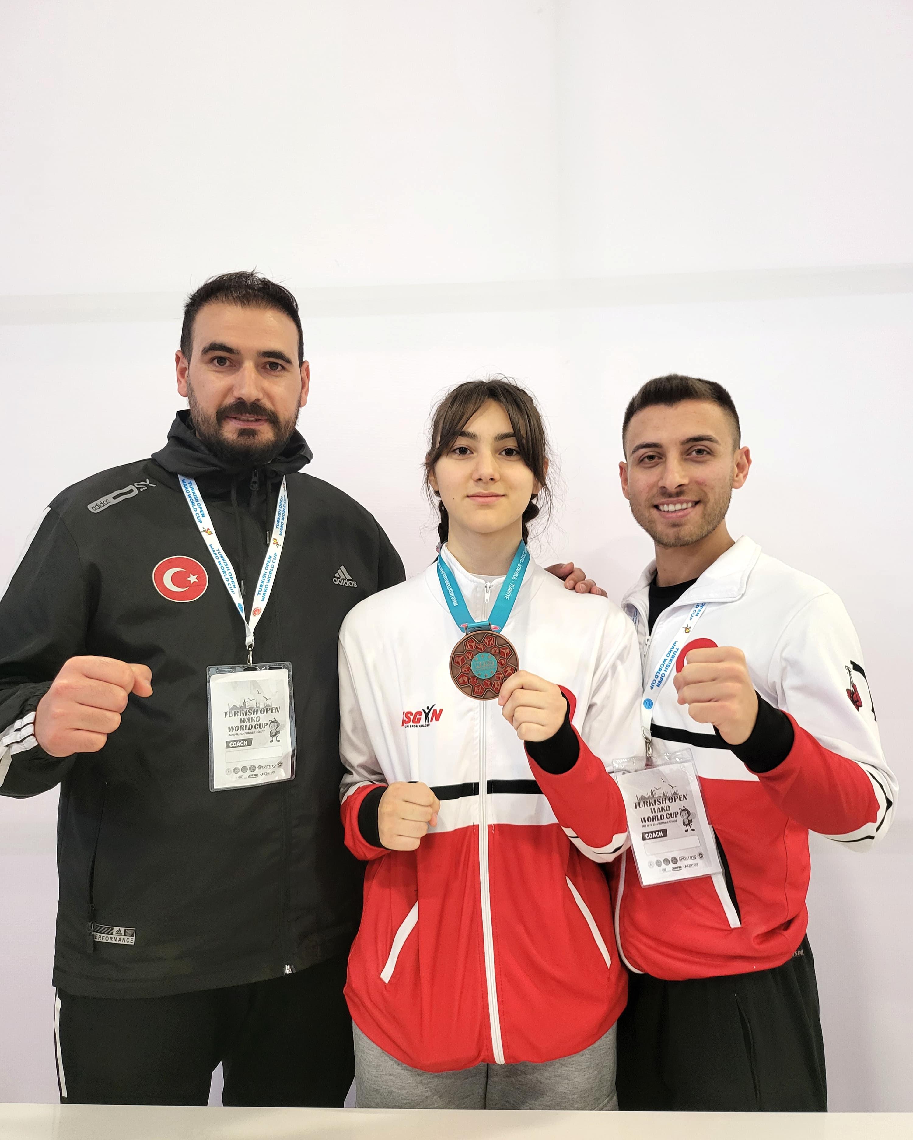 2024 YILI (15-19 MAYIS) İSTANBUL MELİS ŞENER  	ULUSLARARASI AKDENİZ ŞAMPİYONASI POINT FIGHTING 3.sü