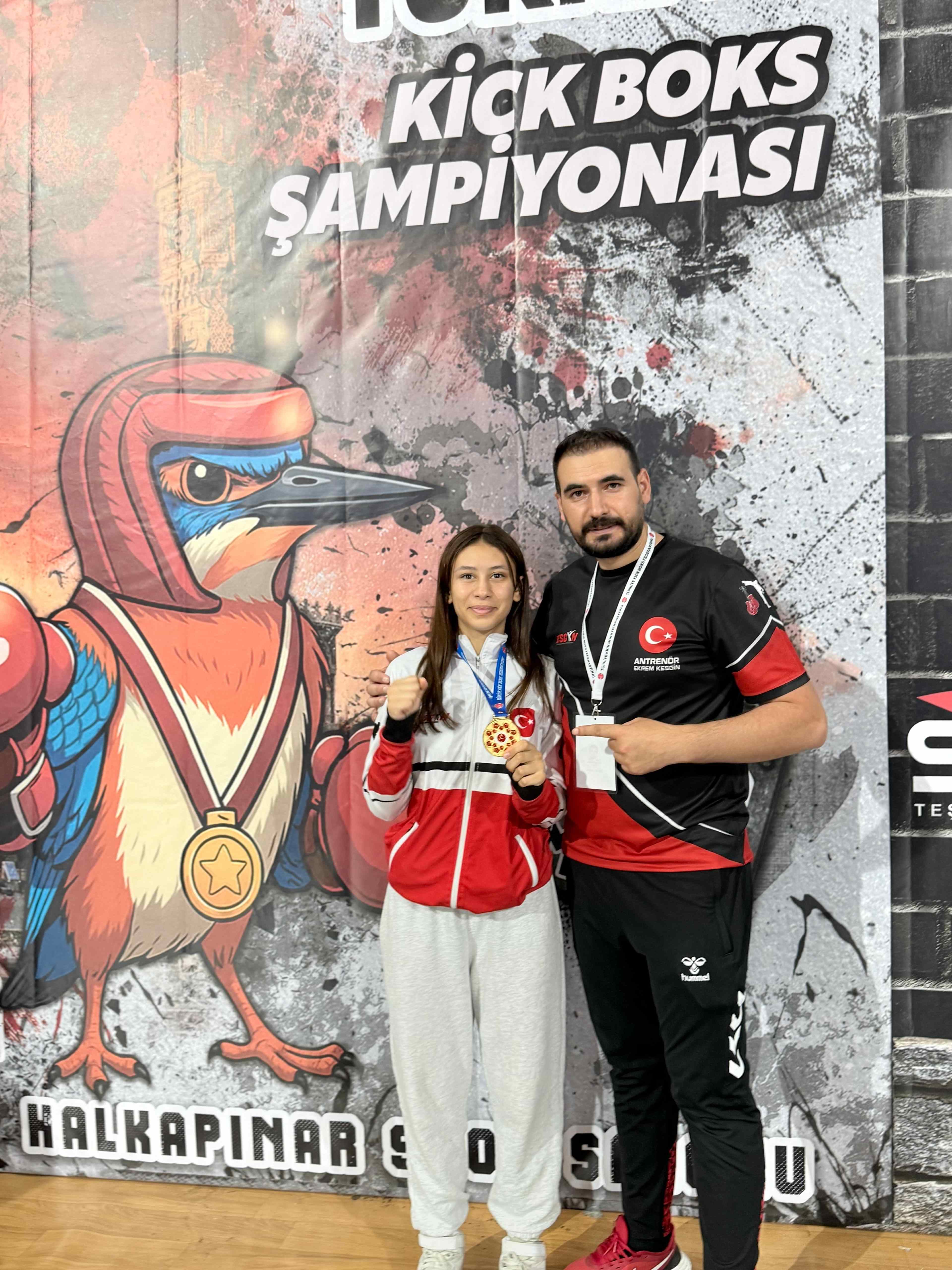 2025 YILI (01-12 TEMMUZ) İZMİR ASLI SALIM   	TÜRKİYE ŞAMPİYONU LIGHT CONTACT 1.Sİ