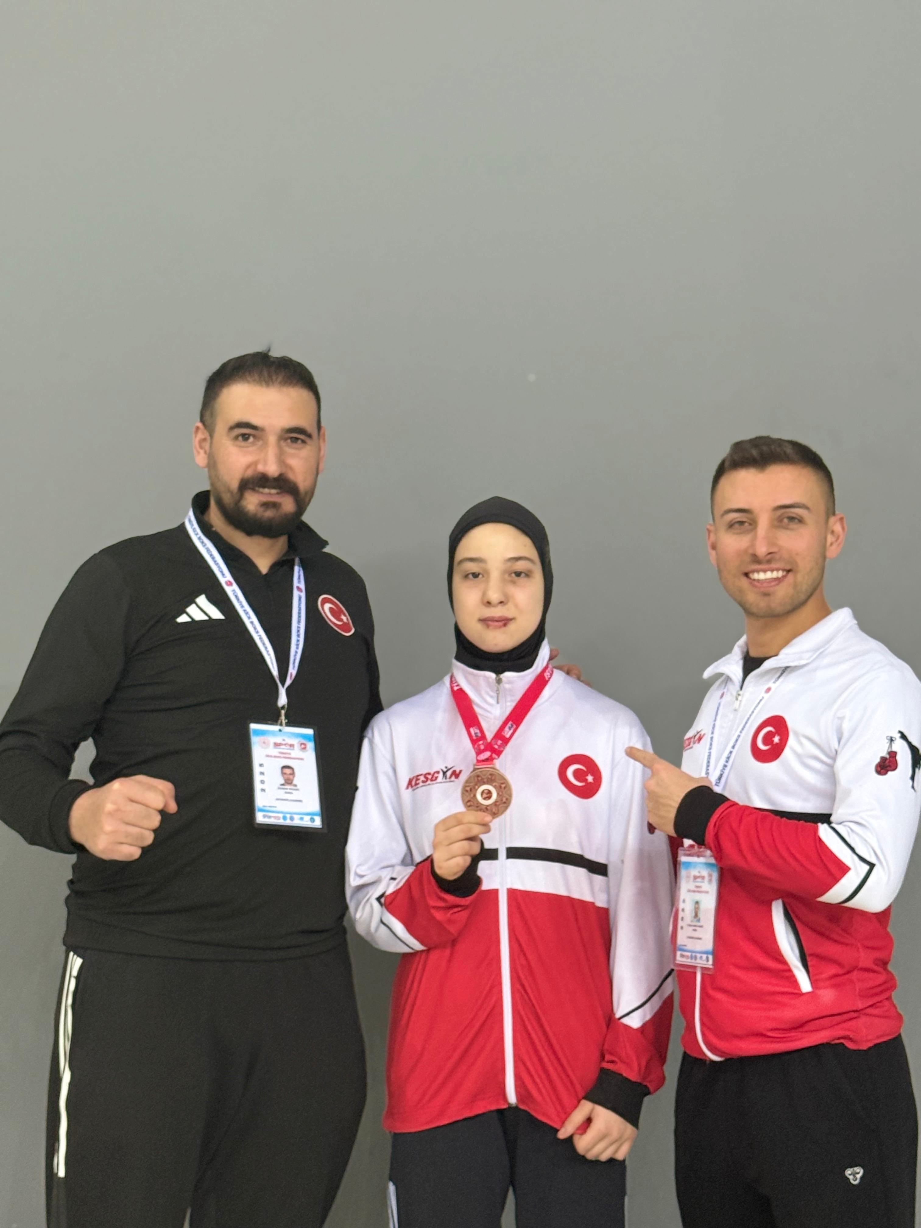 MİLLİ SPORCUMUZ BAHAR KARIŞMAN TÜRKİYE 3.SÜ (25-29 OCAK 2025 ANTALYA)