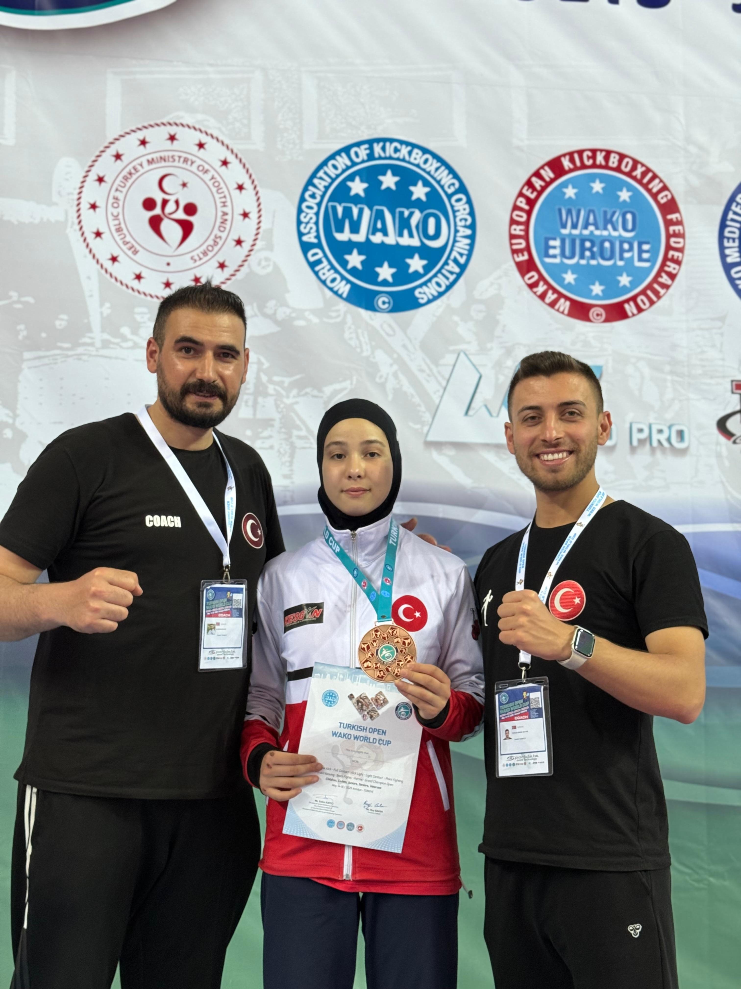 2025 YILI (14-18 MAYIS) ANTALYA BAHAR KARIŞMAN (MİLLİ SPORCU)  	WORLD CUP ŞAMPİYONASI LIGHT CONTACT 3.SÜ