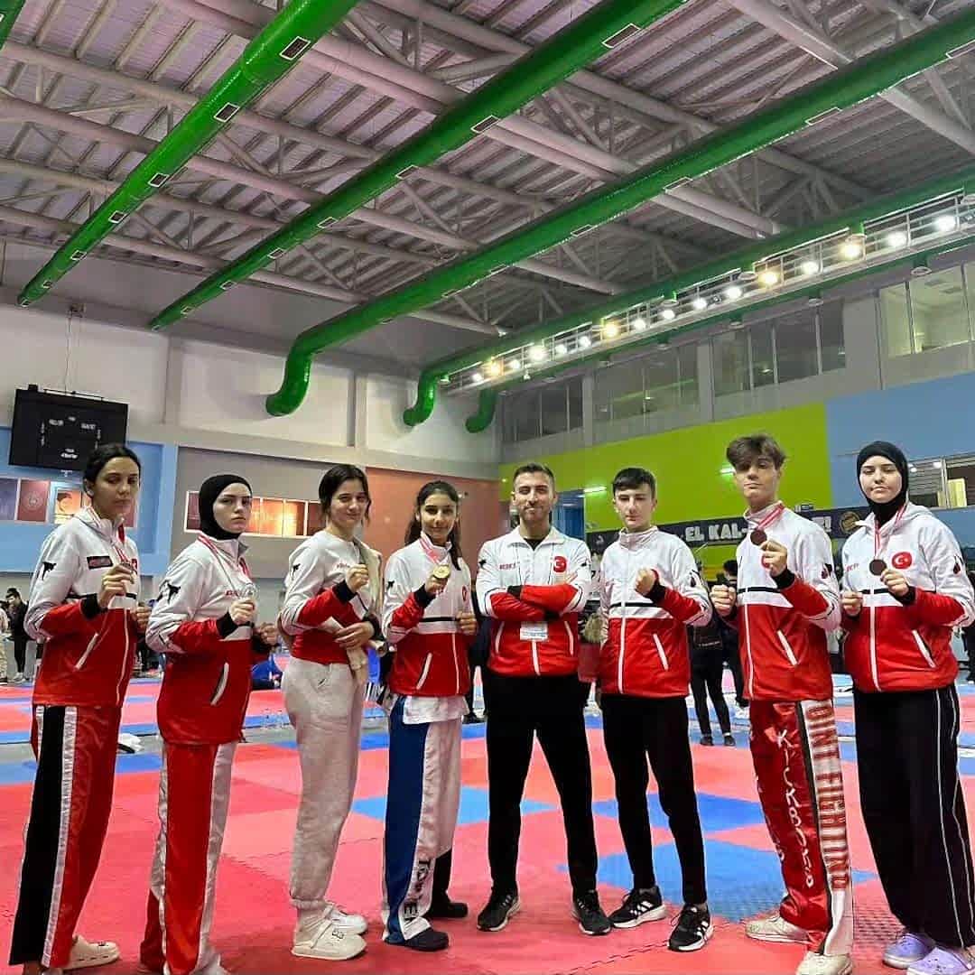 MEB LİSELERARASI TÜRKİYE ŞAMPİYONASINDA 5 MADALYA 