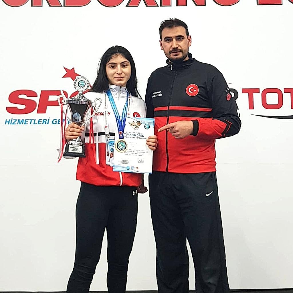 SILA ONUR AVRUPA ŞAMPİYONU 