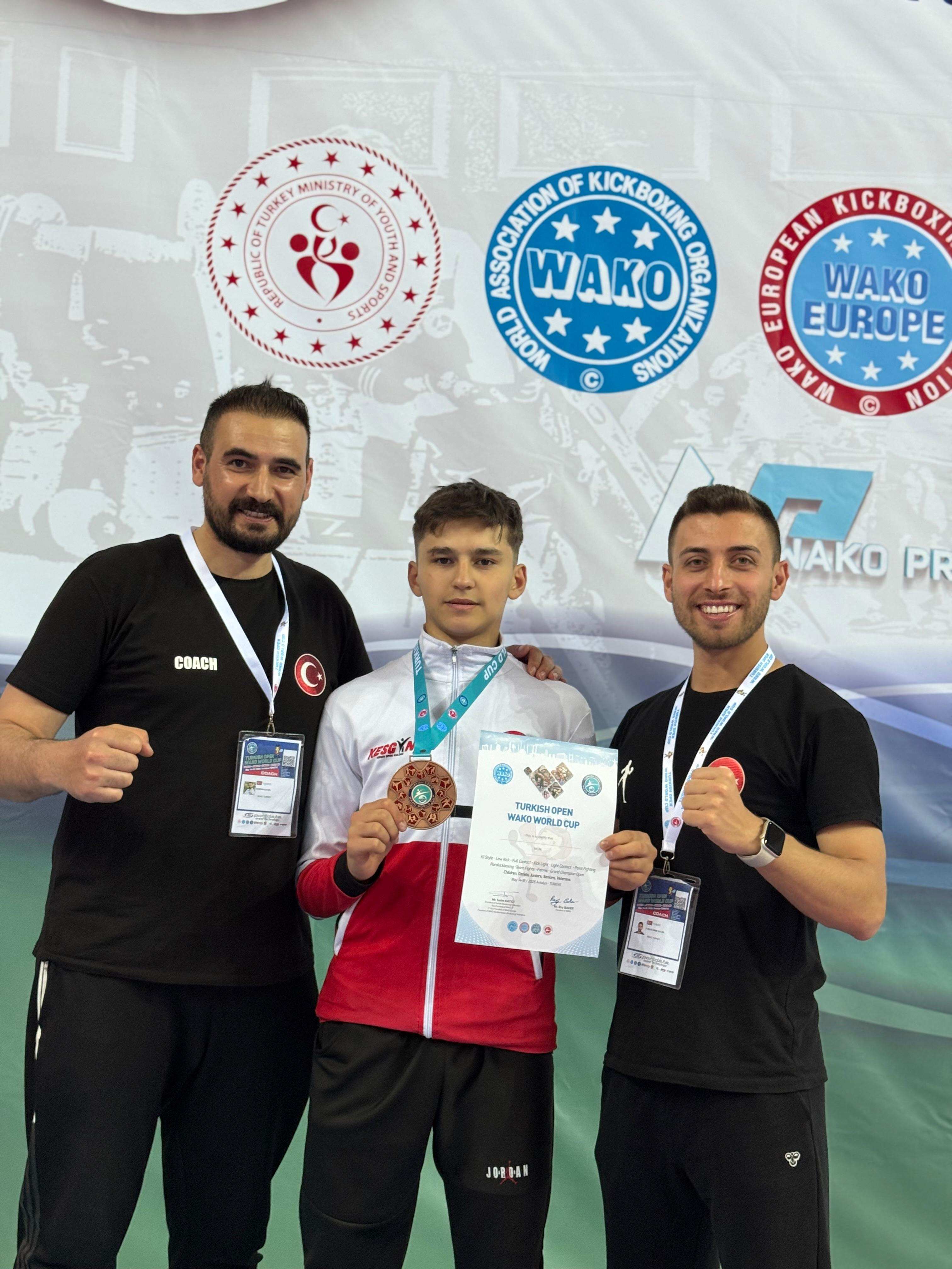 2025 YILI (14-18 MAYIS) ANTALYA AHMET EREN İLİK (MİLLİ SPORCU)  	WORLD CUP ŞAMPİYONASI LIGHT CONTACT 3.SÜ