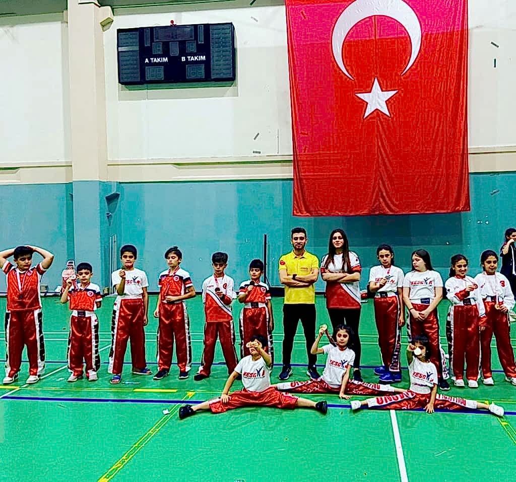 29 Ekim Cumhuriyet Bayramı Bursa Şampiyonluk Kupası Kesgin Spor Kulübümüzün !